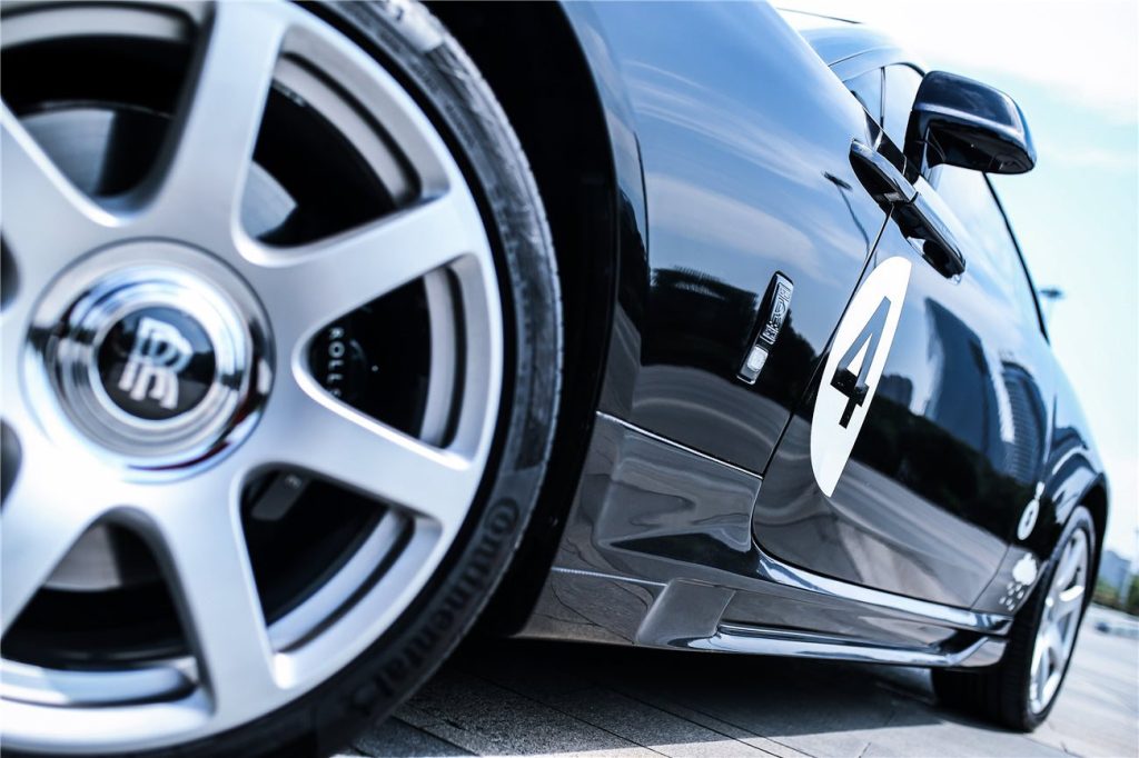สเกิร์ตข้าง Carbon Fiber Rolls-Royce Wraith Facelift ทรง DarwinPRO (Wraith BKSS)