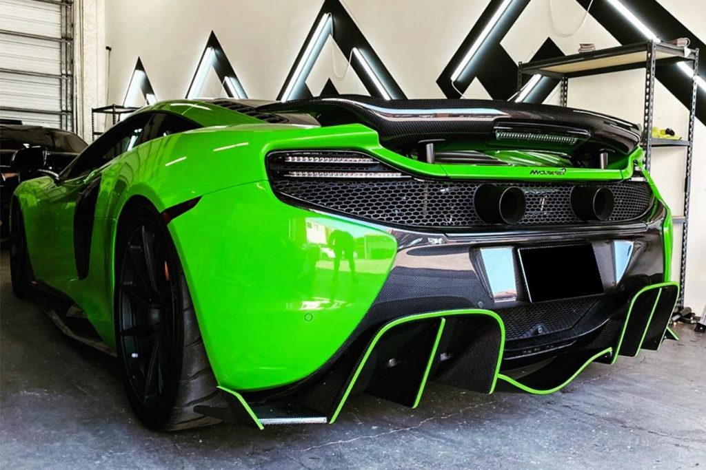 กันชนหลัง Carbon Fiber McLaren 650S