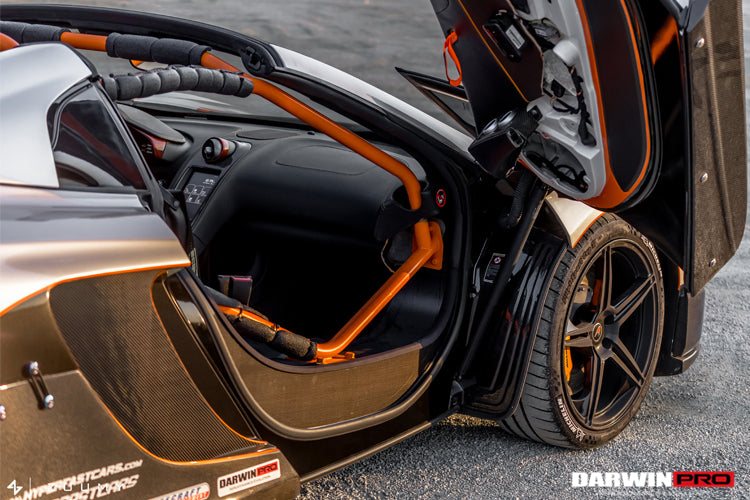 ชิ้นส่วนตกแต่ง Carbon Fiber McLaren 12C