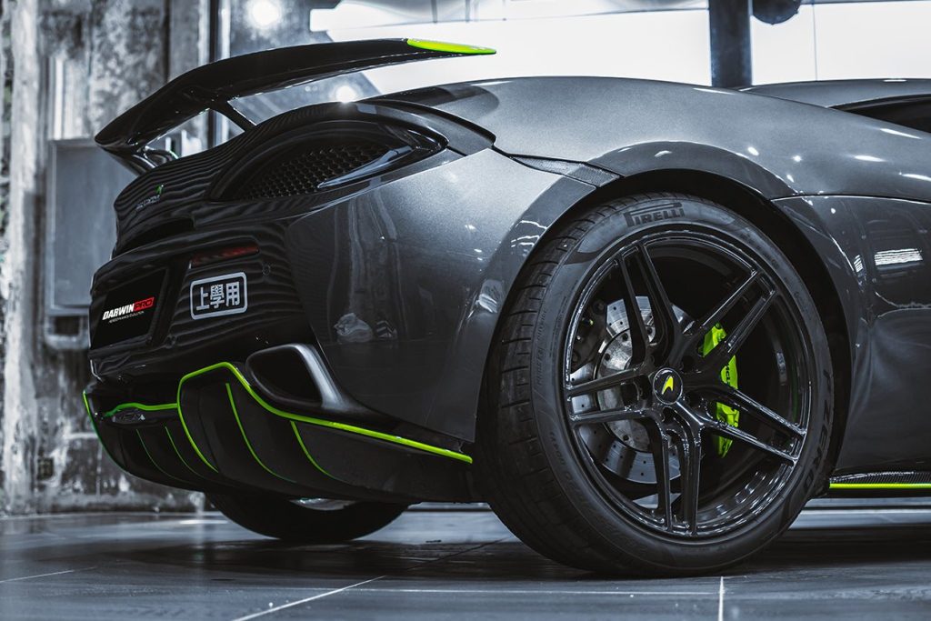 ชุดแต่ง McLaren