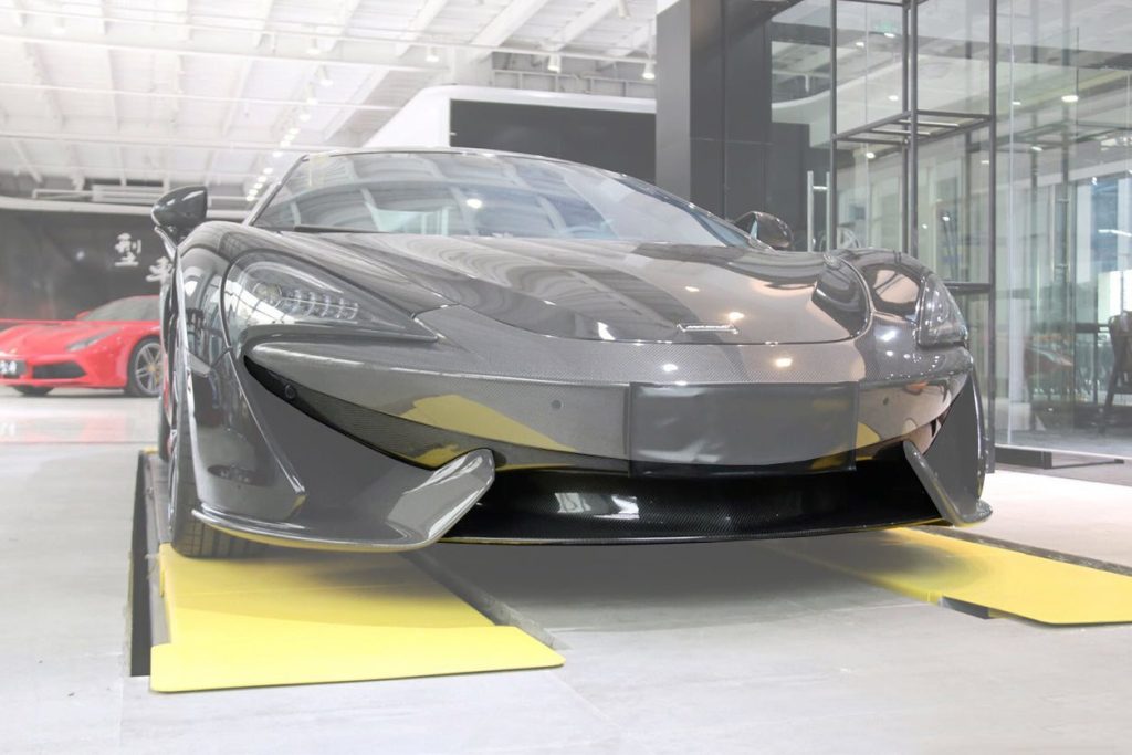กันชนหน้า McLaren 570S 2015-2020