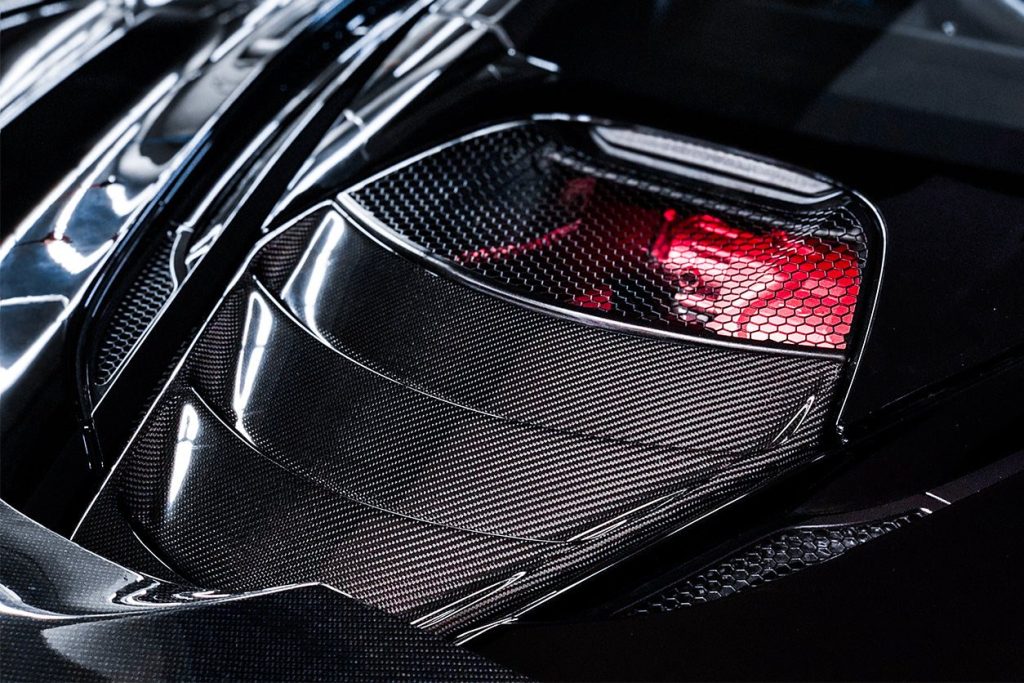 ห้องเครื่อง Carbon Fiber McLaren 720S