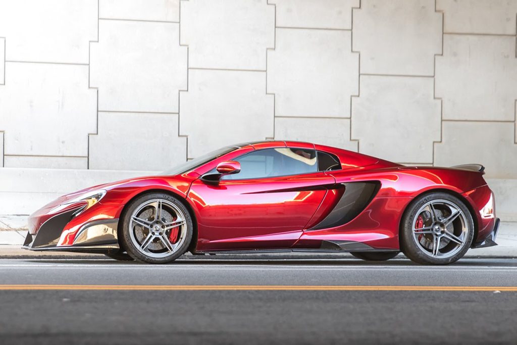 สเกิร์ตข้าง McLaren 650S ทรง DarwinPRO (BKSS)