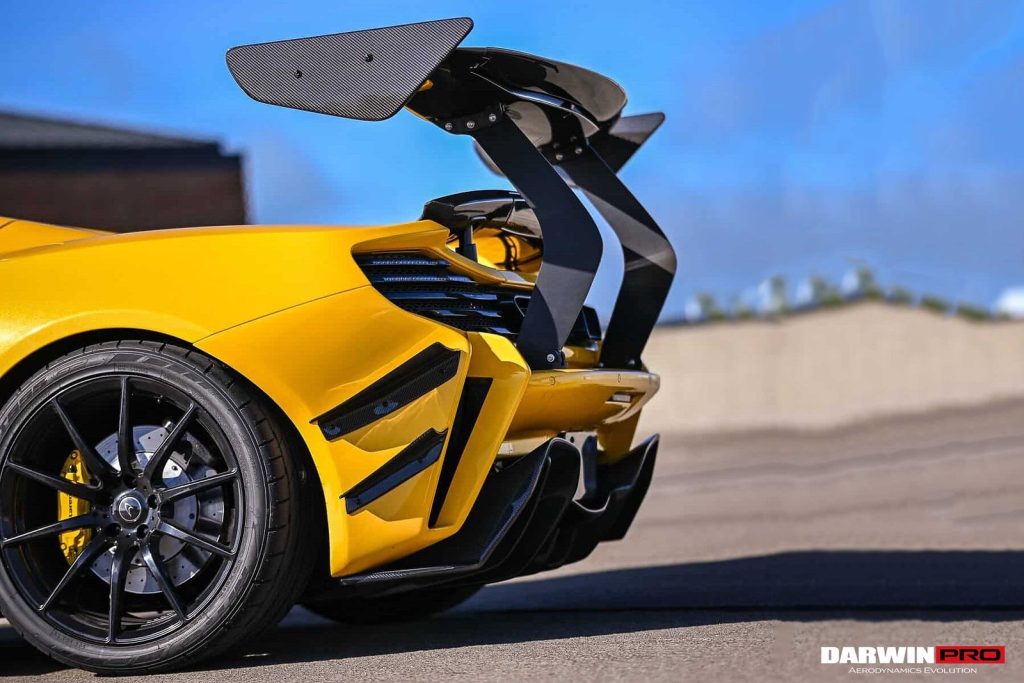 ชุดแต่ง McLaren