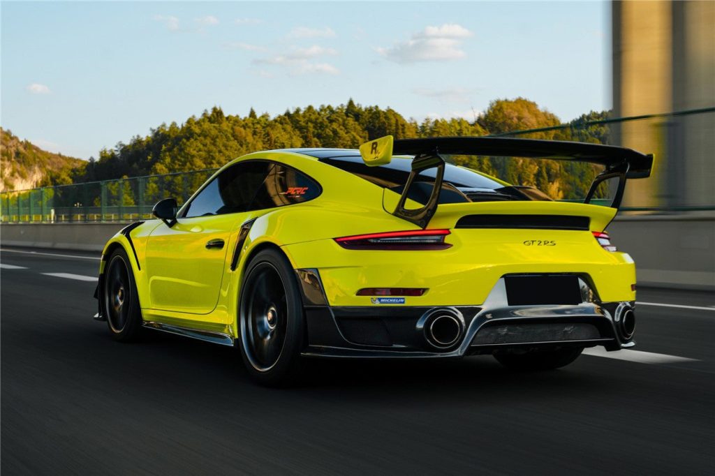 กันชนหลัง Carbon Fiber PORSCHE 911 991.2 Turbo (GT2RS)