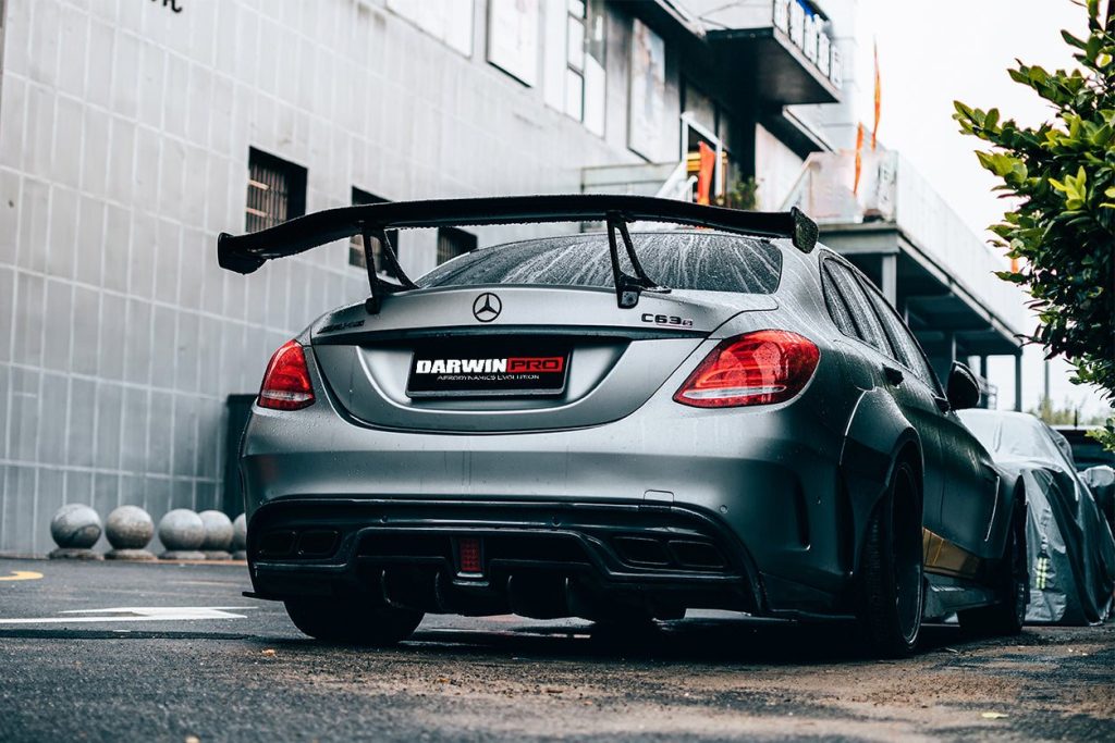 สปอยเลอร์ท้าย Carbon Fiber MERCEDES BENZ C-Class W205