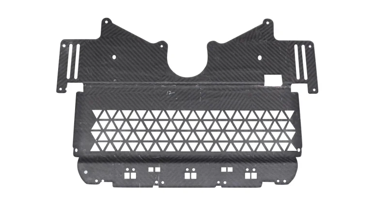 ชิ้นส่วนตกแต่งคาร์บอน Carbon Fiber BMW M3 M4 G80 G82 ทรง TAKD แผ่นปิดใต้ฝากระโปรง