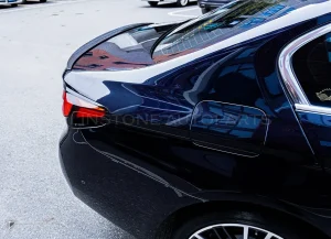 สปอยเลอร์ท้าย BMW 5 Series G30 ทรง M4 แบบเล็ก