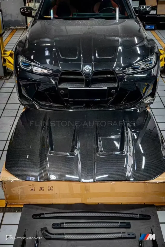 前引擎盖 BMW M4 G82