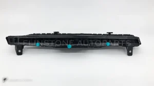 ไฟเดย์ไลท์ (DRL) พร้อมไฟเลี้ยว Audi Q7 4L ปี 2010-2015 สำหรับกันชนเดิม 12 LED OEM 4L0953041D/042D GGD