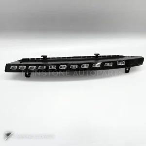 ไฟเดย์ไลท์ (DRL) พร้อมไฟเลี้ยว Audi Q7 4L ปี 2010-2015 สำหรับกันชนเดิม 11 LED OEM 4L0953041D/042D GGD