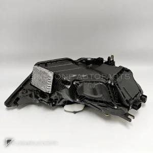前大灯Audi A6 C8年份2019-2025升级款式为Matrix LED GGD
