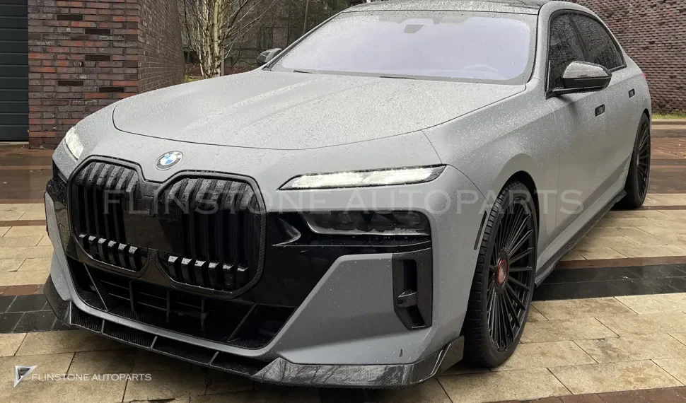 ครอบกันชนหน้า คาร์บอน BMW 7 Series G70 ทรง Renegade Design