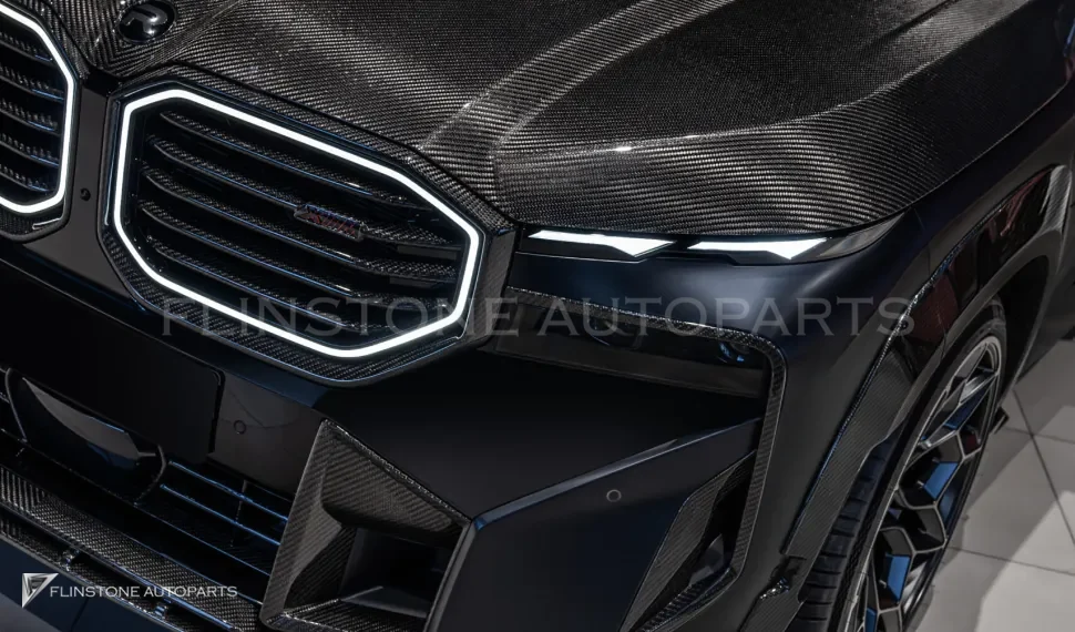 ครอบกันชนหน้า คาร์บอน BMW XM G09 ทรง Renegade Design