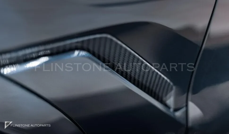 ครอบแก้มข้างหน้า คาร์บอน BMW X6 G06 ทรง Renegade Design
