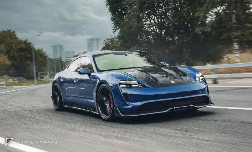 ฝากระโปรงหน้า คาร์บอน Porsche Taycan ทรง Renegade Design
