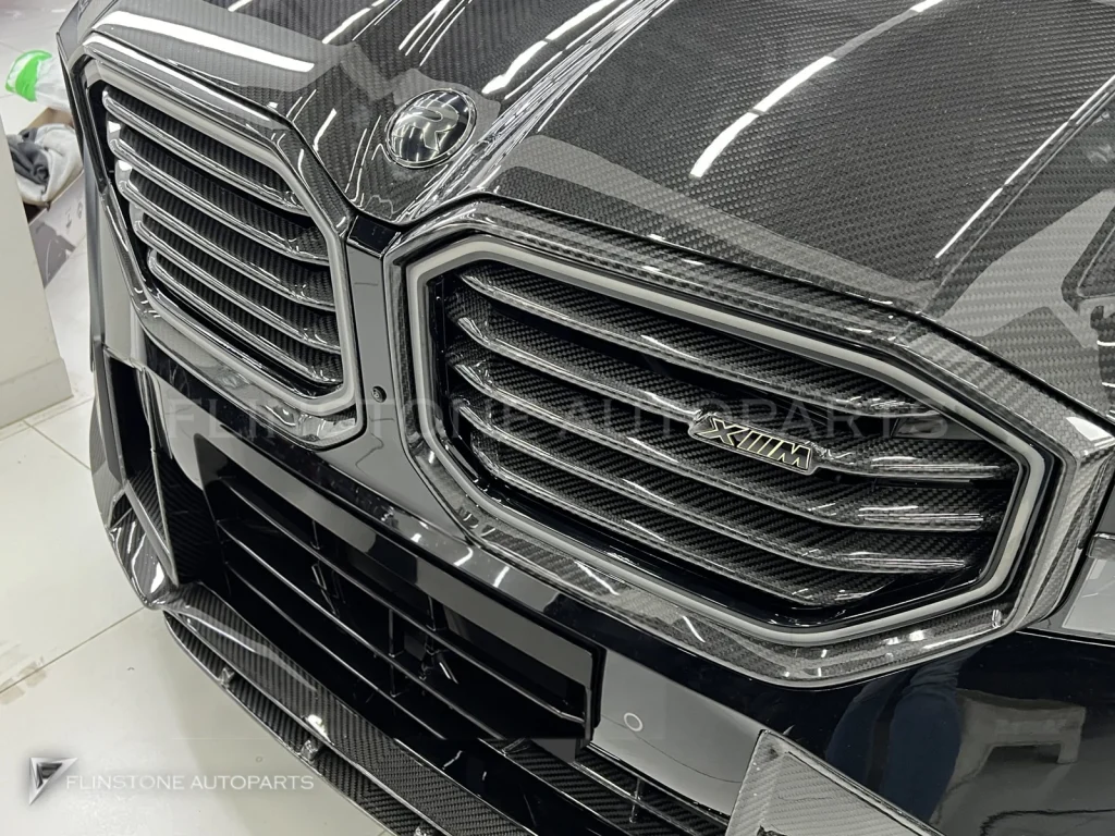 ซี่กระจังหน้า คาร์บอน BMW XM G09 ทรง Renegade Design