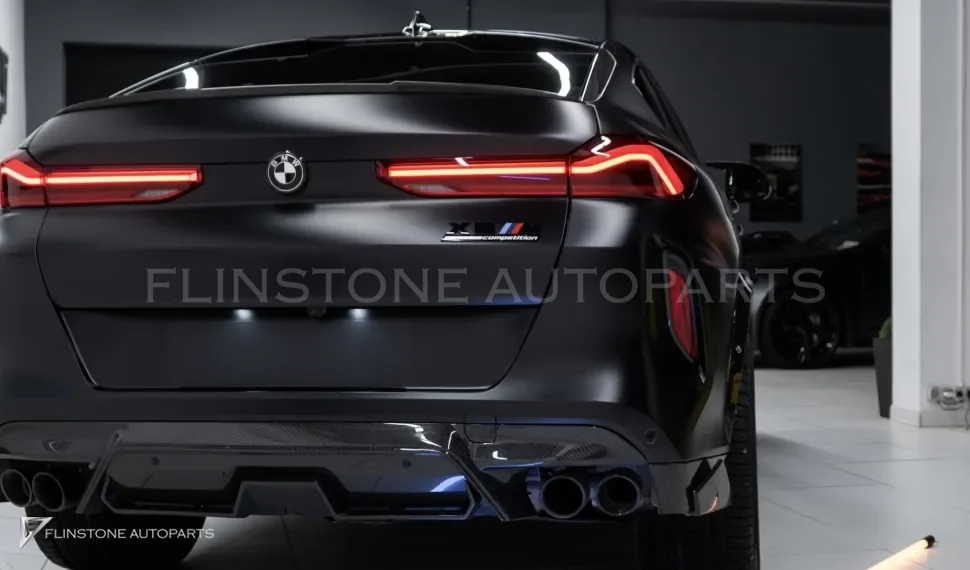 ครอบกันชนหลัง คาร์บอน BMW X6M F96 ทรง Renegade Design