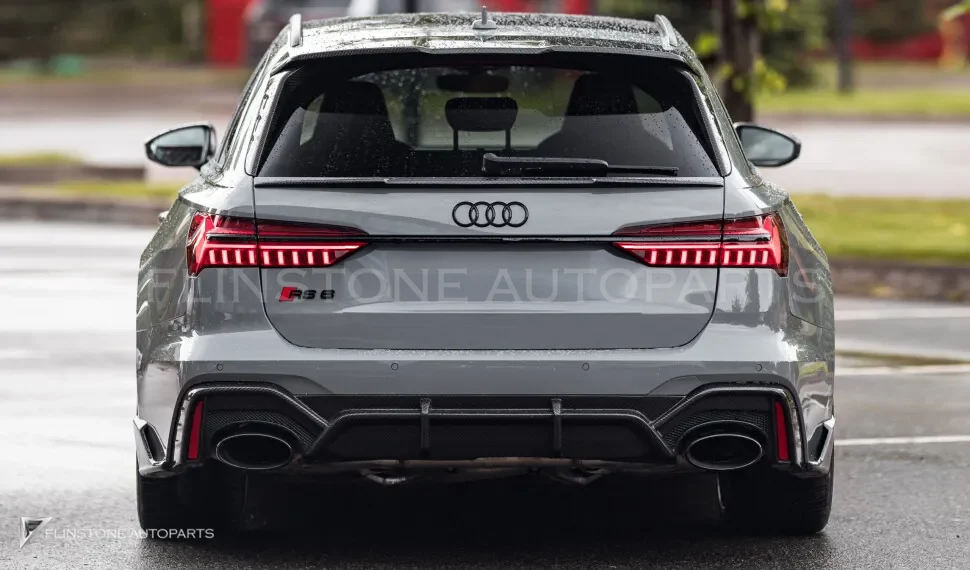 Spoiler centre Tailgate carbon Audi RS6 in the style of Renegade Design