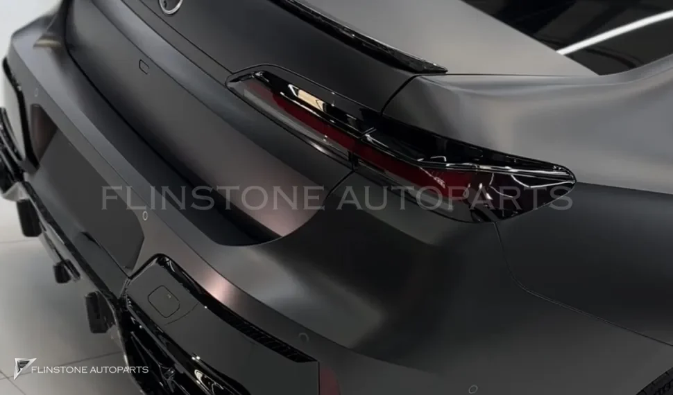 สปอยเลอร์ท้าย คาร์บอน BMW 7 Series G70 ทรง Renegade Design