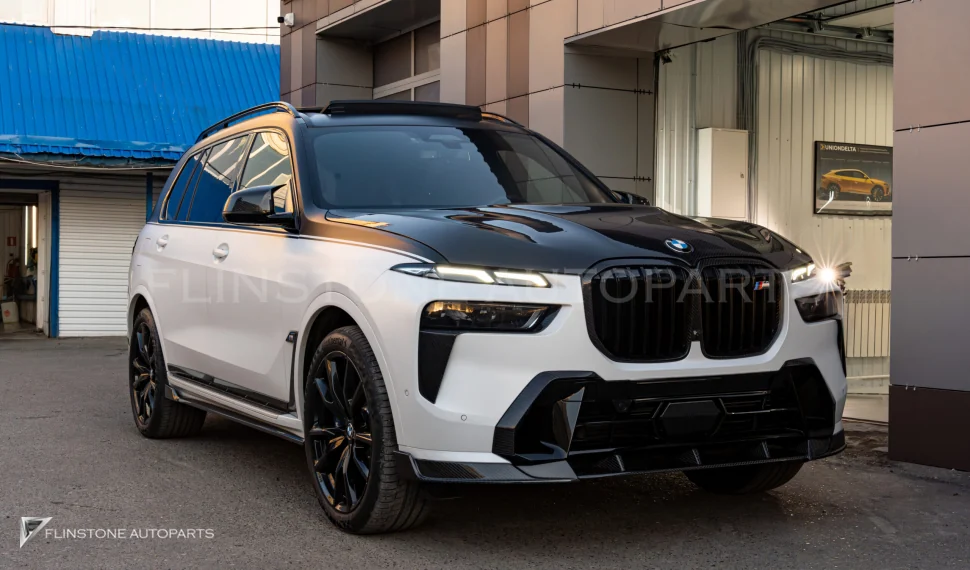 สเกิร์ตข้าง คาร์บอน BMW X7 G07 LCI ทรง Renegade Design