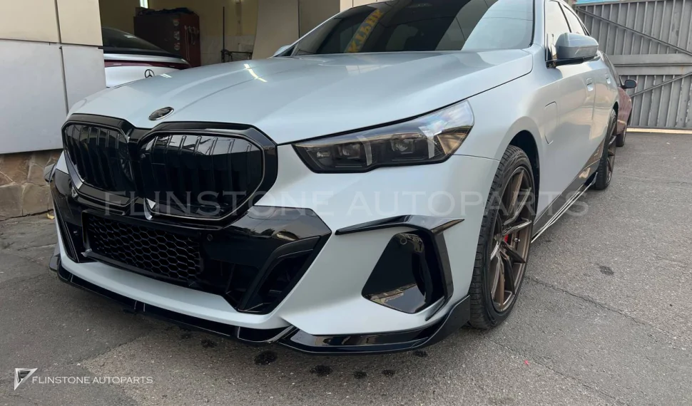 ลิ้นหน้า BMW 5 Series G60 ทรง Renegade Design