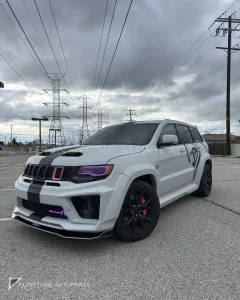 ชุดแต่งรอบคัน Jeep Grand Cherokee WK2 ทรง Renegade Design รุ่น Tyrannos V3