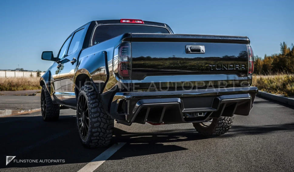 กันชนหลัง Toyota Tundra ทรง Renegade Design