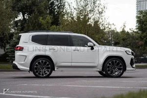 ชุดแต่งรอบคัน Toyota Land Cruiser 300 ทรง Renegade Design