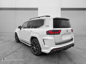 ชุดแต่งรอบคัน Toyota Land Cruiser 300 ทรง Renegade Design