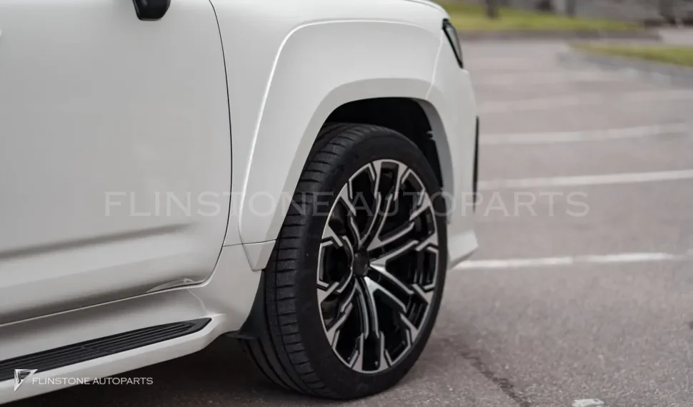 ชุดซุ้มล้อ Wide Body Toyota Land Cruiser 300 ทรง Renegade Design