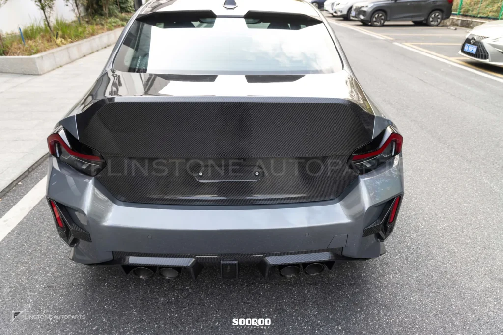 ฝากระโปรงหลังดรายคาร์บอน ทรง CS BMW M2 G87 SOOQOO