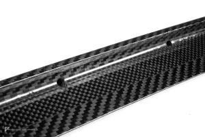 สปอยเลอร์ท้ายดรายคาร์บอน ทรง V BMW M8 F93 SOOQOO