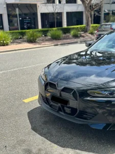 กระจังหน้าดรายคาร์บอน (รองรับเซนเซอร์) BMW i4 CSL SOOQOO
