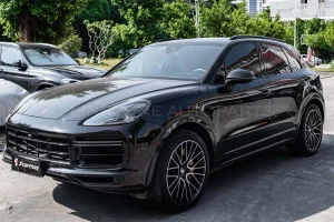 ครอบกระจกมองข้างดรายคาร์บอน ทรง OEM (พวงมาลัยซ้าย) Porsche Cayenne 9ya SOOQOO