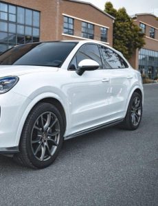 สเกิร์ตข้าง CMST สำหรับ Porsche Cayenne 2019-2023 (แบบที่ 2)