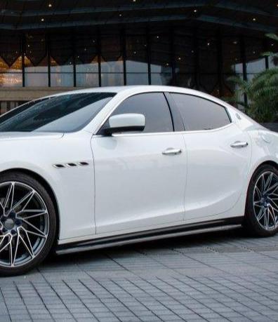 สเกิร์ตข้าง CMST สำหรับ Maserati Ghibli 2014-2017