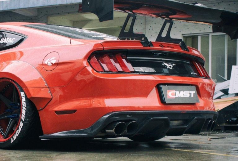 ดิฟฟิวเซอร์หลัง CMST ทรง A สำหรับ Ford Mustang